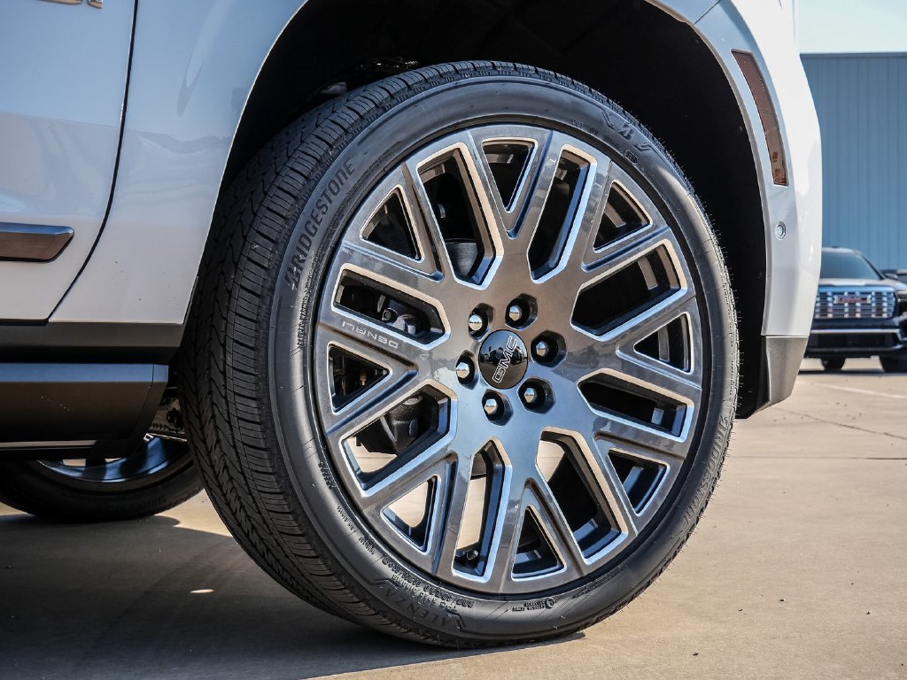 New 2027 GMC Yukon XL Denali Ultimate AWD/4WD image 9