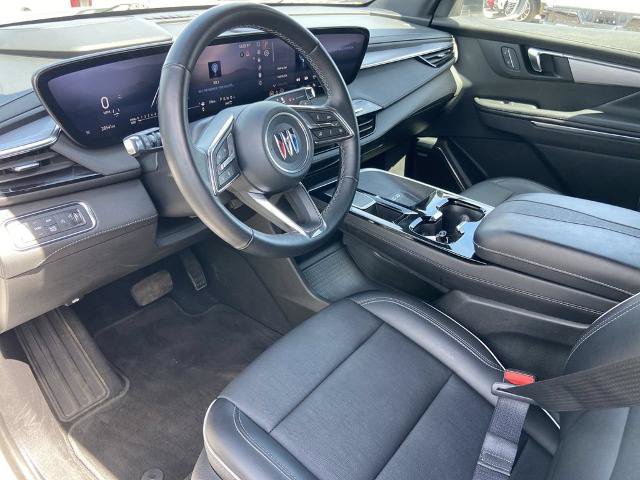 Used 2025 Buick Enclave Preferred AWD/4WD image 6