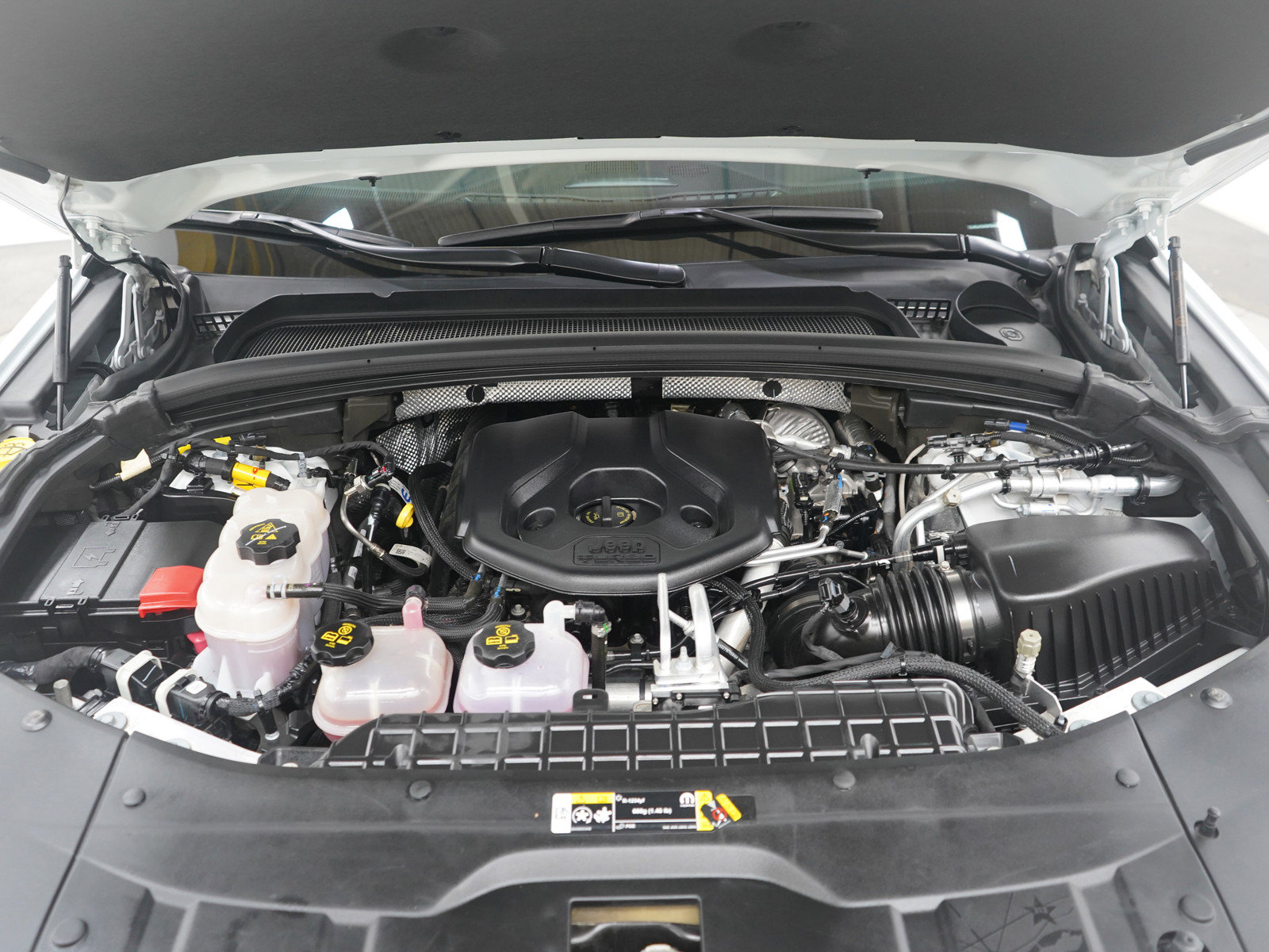 Used 2023 Jeep Grand Cherokee Overland image 32