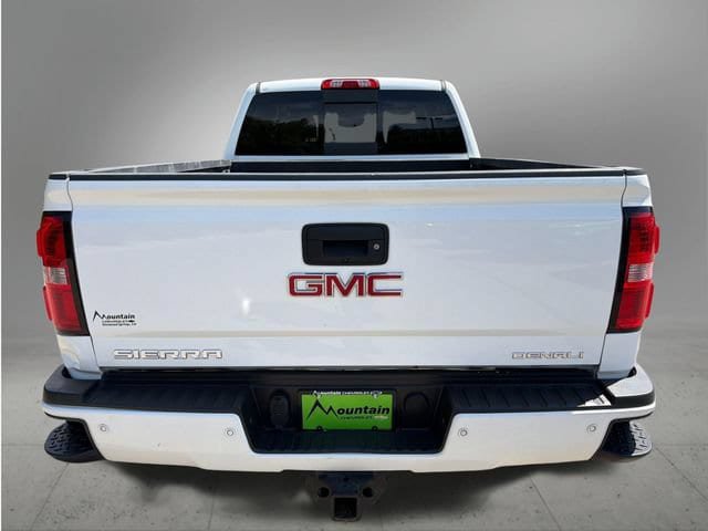 Used 2015 GMC Sierra 2500 Denali w/ Duramax Plus Package AWD/4WD image 4