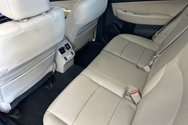 Used 2018 Subaru Outback 2.5i Limited AWD/4WD image 14