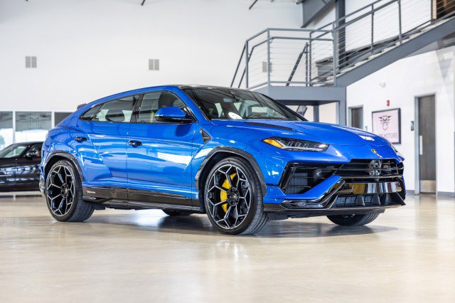 Used 2024 Lamborghini Urus Performante AWD/4WD image 8