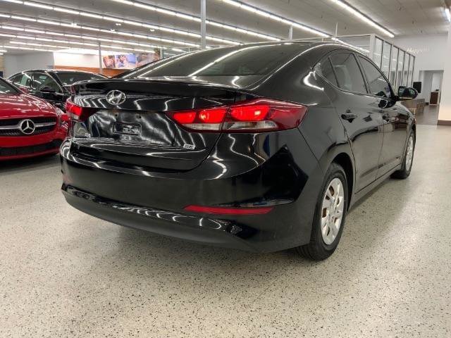 Used 2018 Hyundai Elantra SE FWD image 5