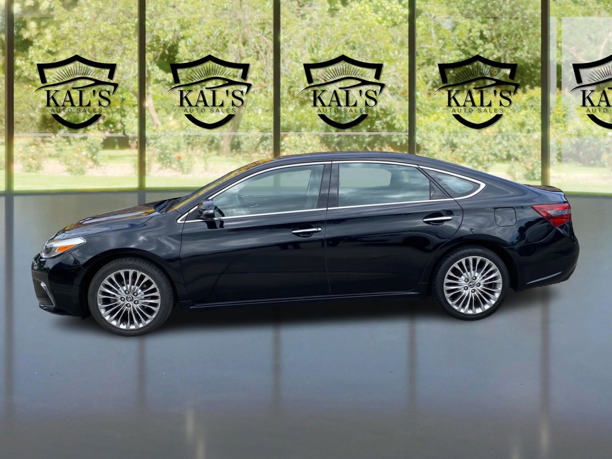 Used 2016 Toyota Avalon Limited image 8