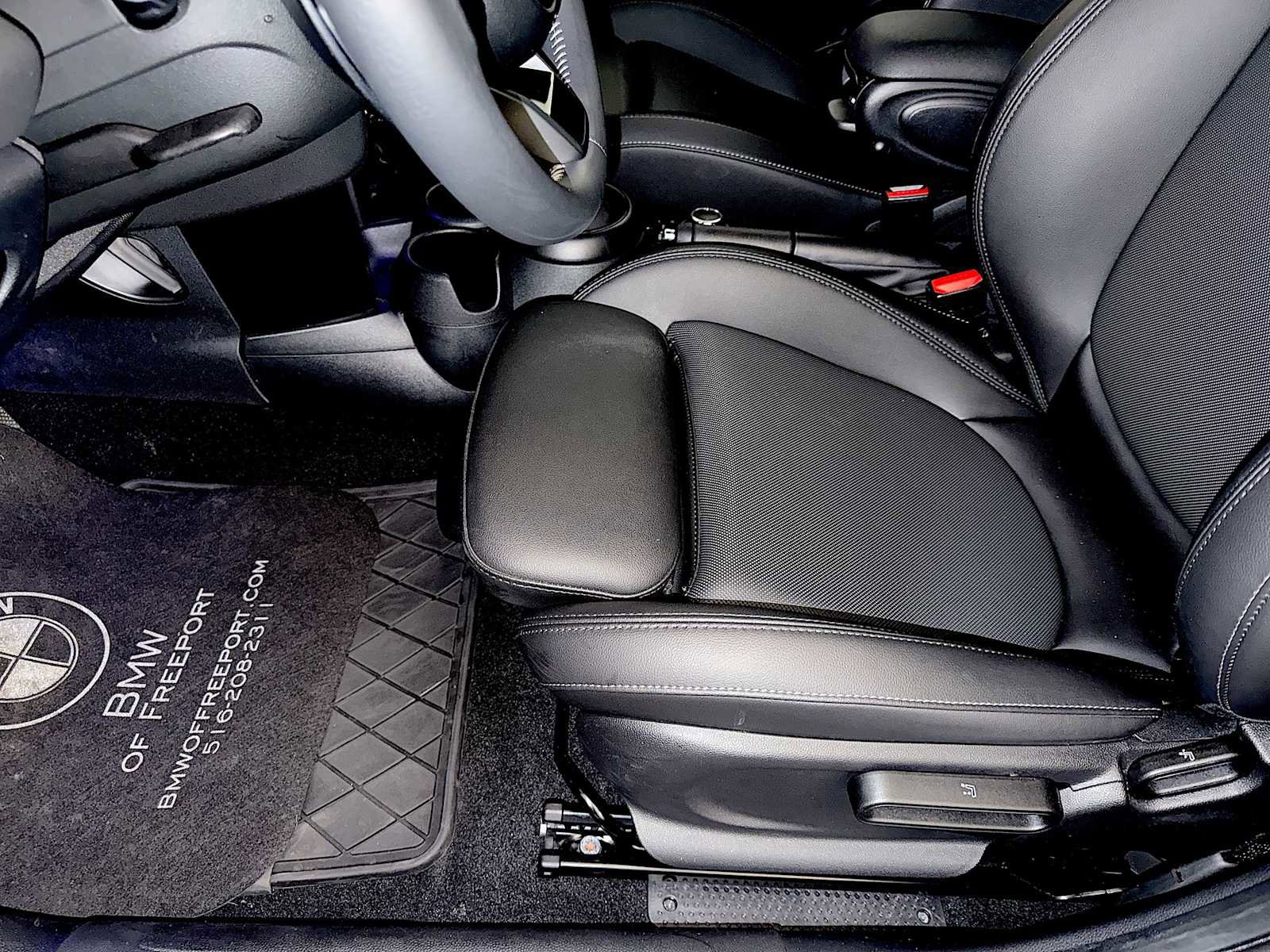 Used 2023 MINI Cooper S image 10