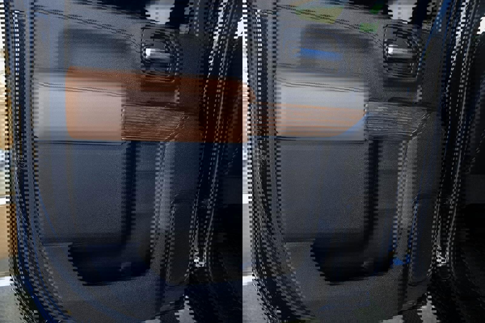 Used 2022 Chevrolet Silverado 3500 High Country image 25