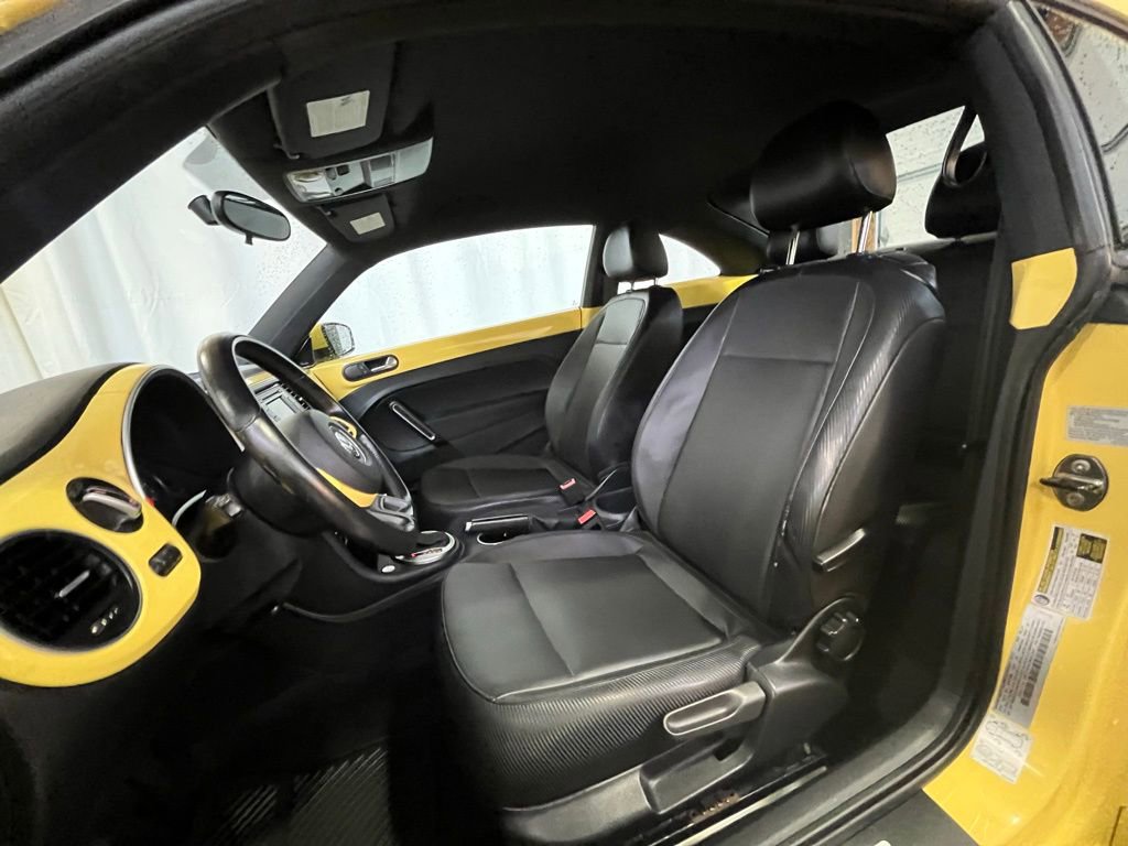 Used 2012 Volkswagen Beetle 2.5 FWD image 6