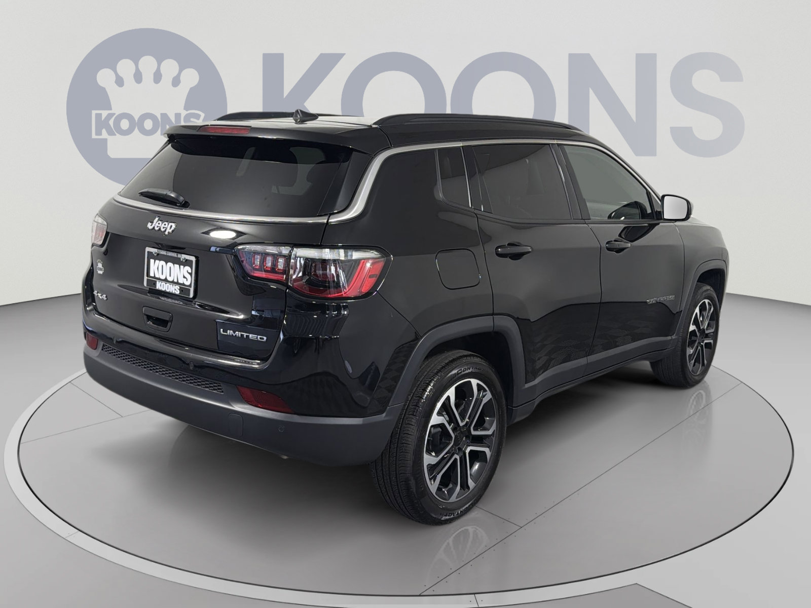 Used 2024 Jeep Compass Limited w/ Sun and Sound Group AWD/4WD image 7