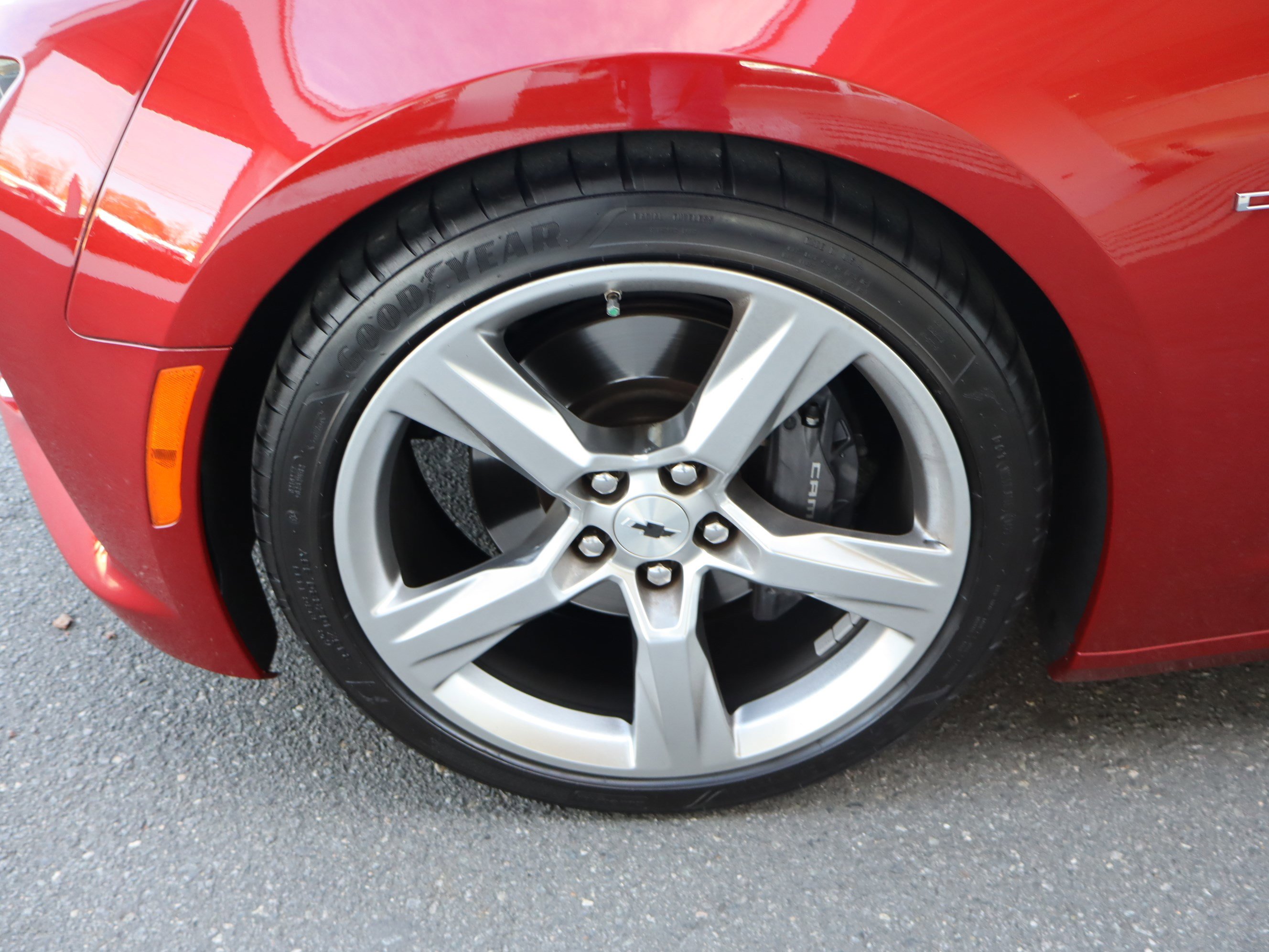 Used 2018 Chevrolet Camaro SS image 37