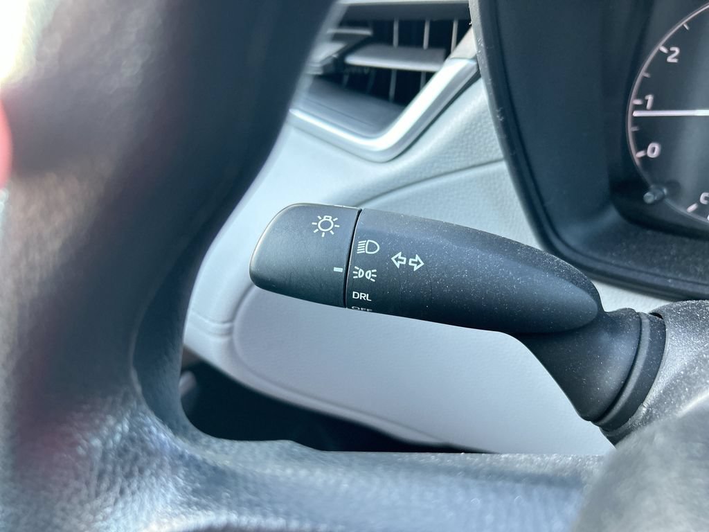 Used 2024 Toyota Corolla Cross L FWD image 19