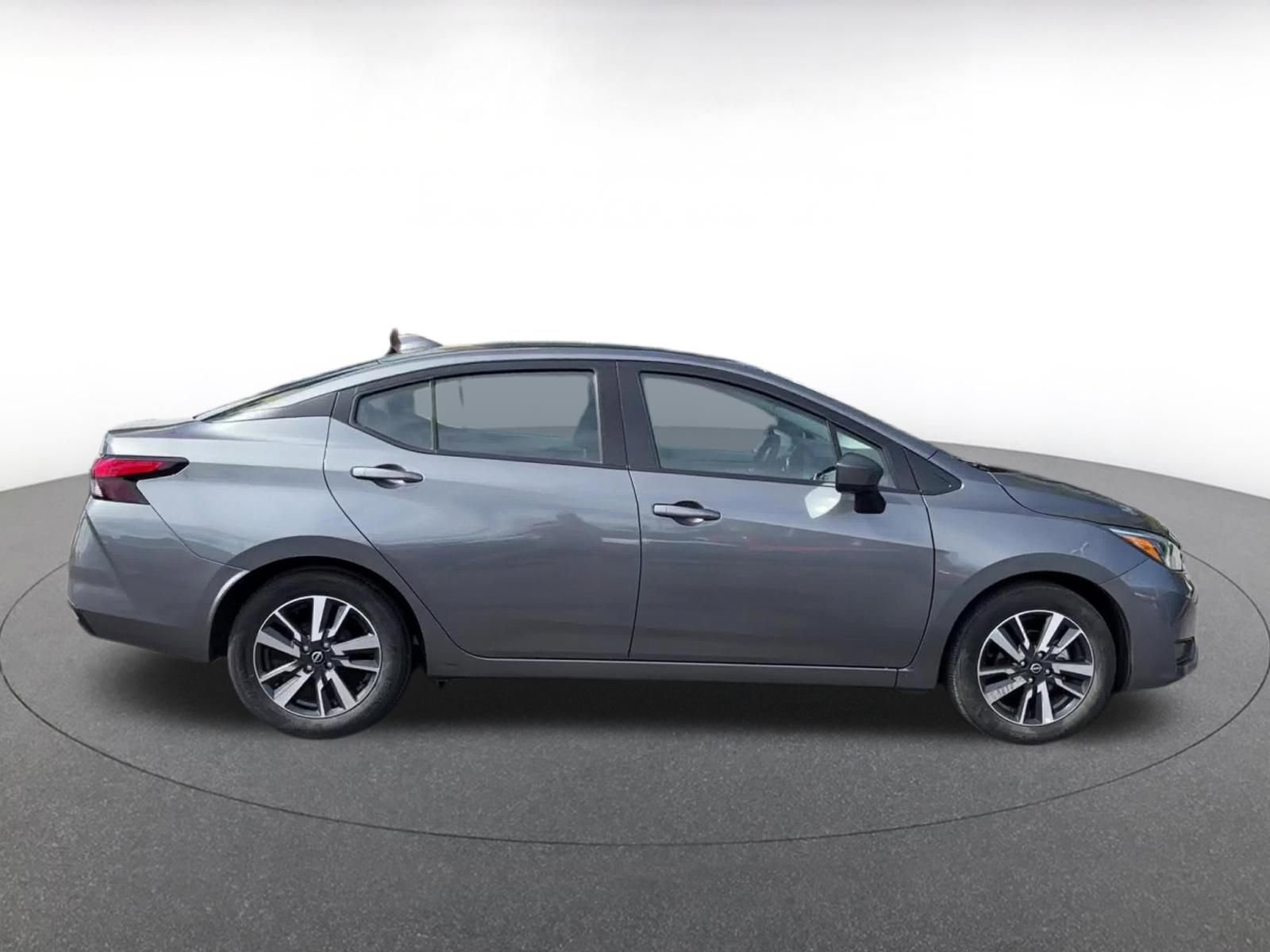 Used 2025 Nissan Versa SV FWD image 16