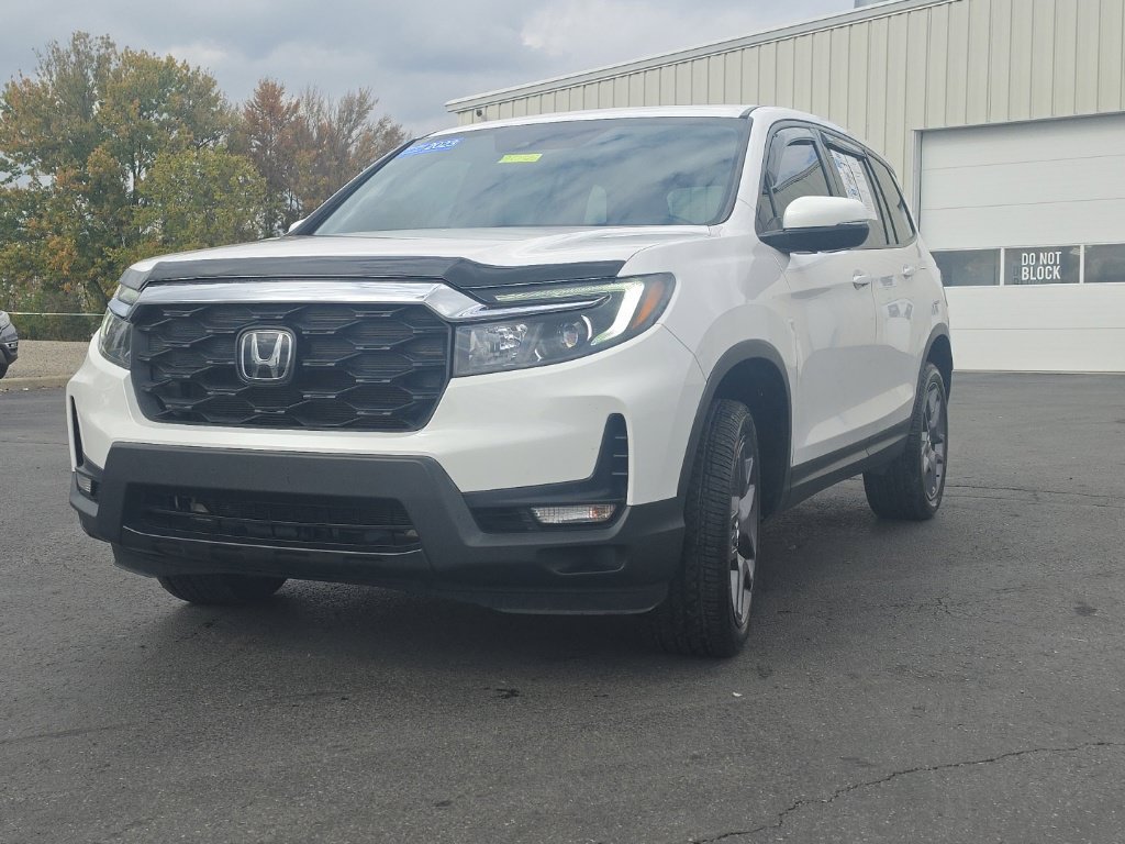 Certified 2023 Honda Passport EX-L image 3