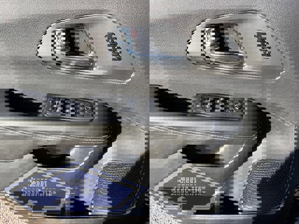 New 2026 Chrysler Pacifica Select w/ S Appearance Package image 21