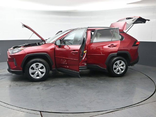 Certified 2021 Toyota RAV4 LE AWD/4WD image 42