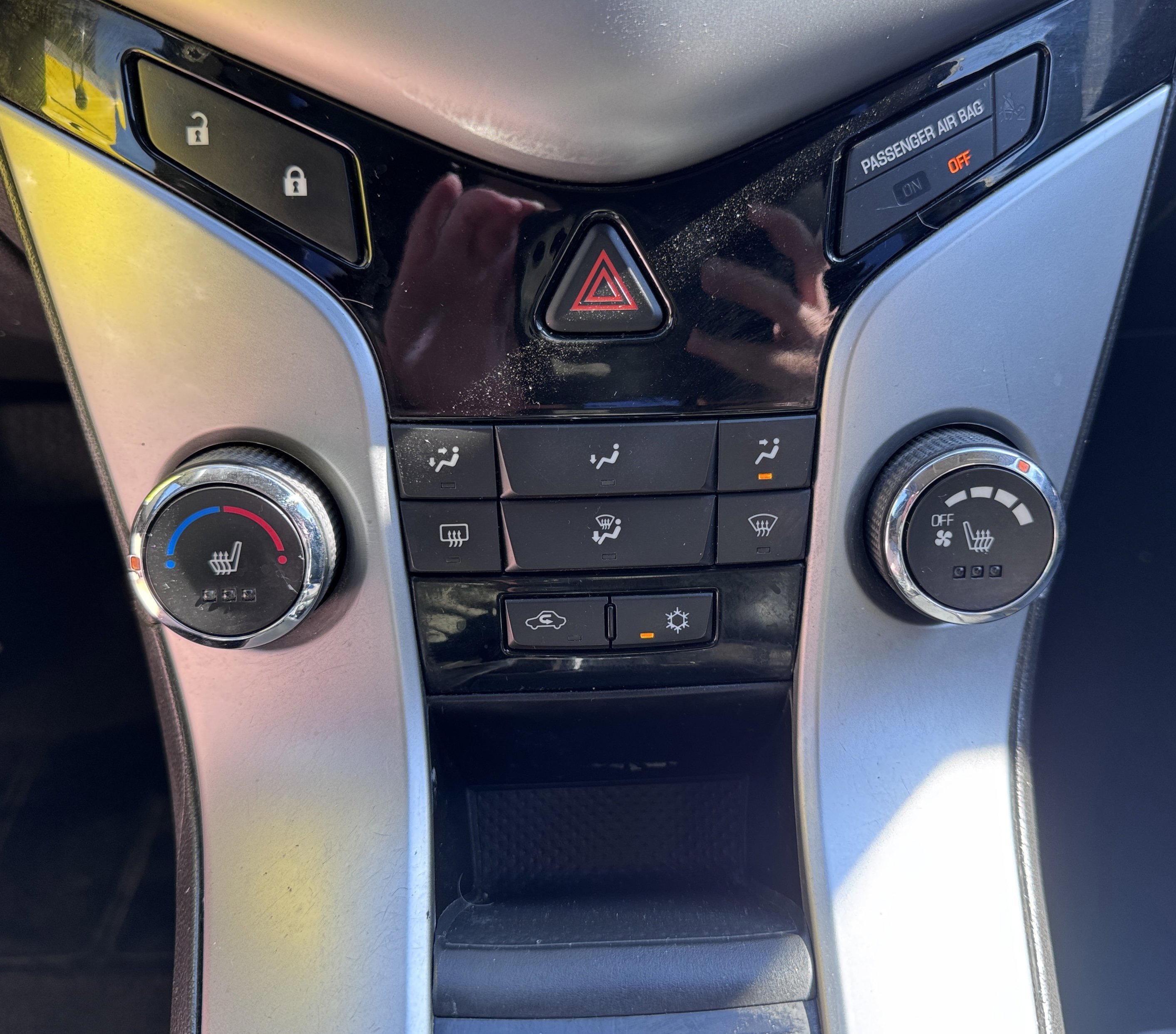 Used 2011 Chevrolet Cruze LT FWD image 19