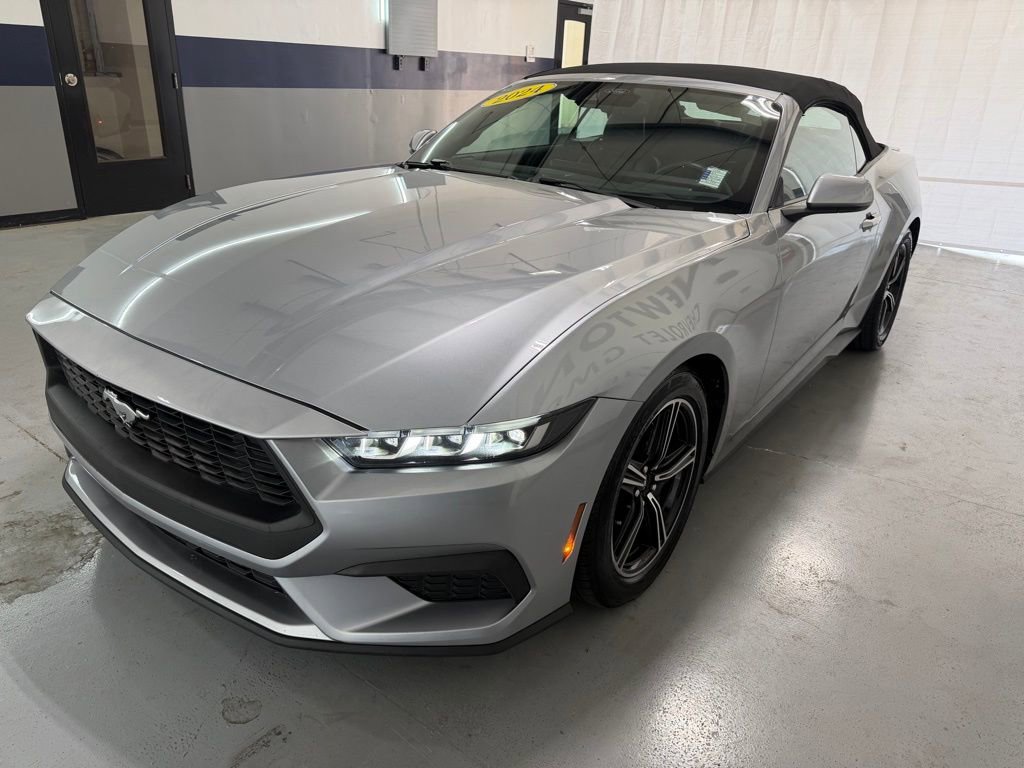 Used 2024 Ford Mustang Premium RWD image 33