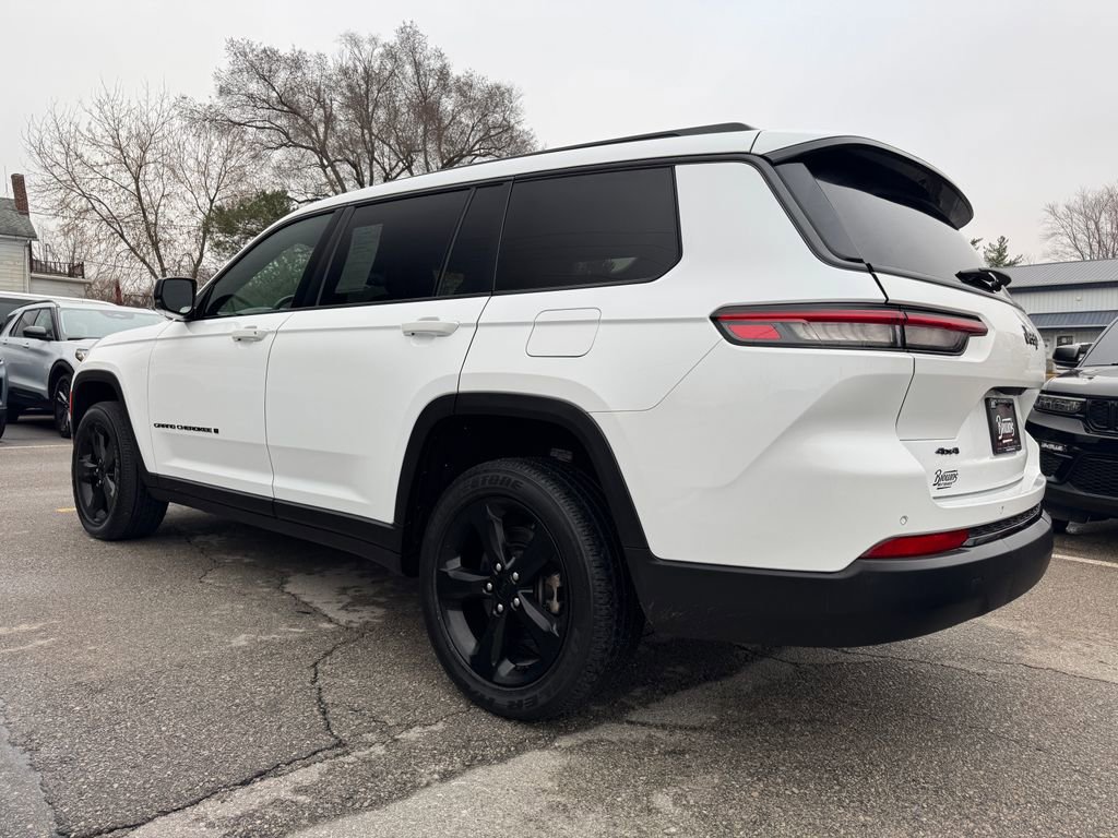 Used 2023 Jeep Grand Cherokee L Laredo AWD/4WD image 7