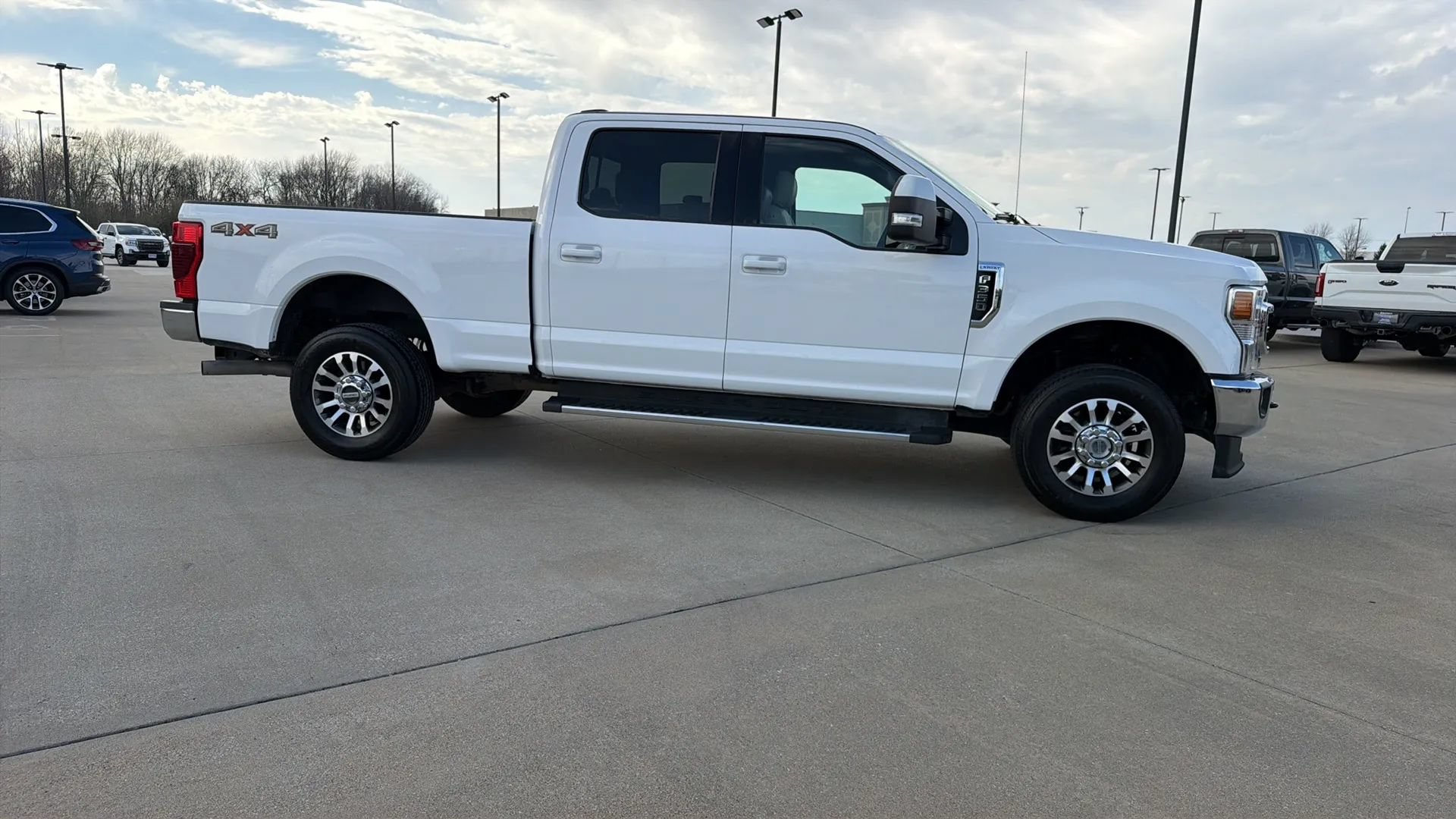 Used 2020 Ford F350 Lariat w/ Lariat Value Package AWD/4WD image 28