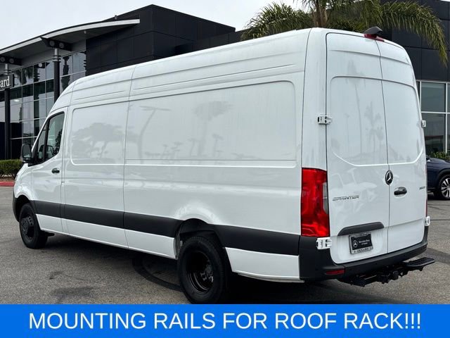 Used 2025 Mercedes-Benz Sprinter 3500 image 8
