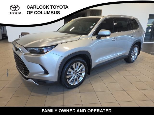 Used 2024 Toyota Grand Highlander AWD image 3