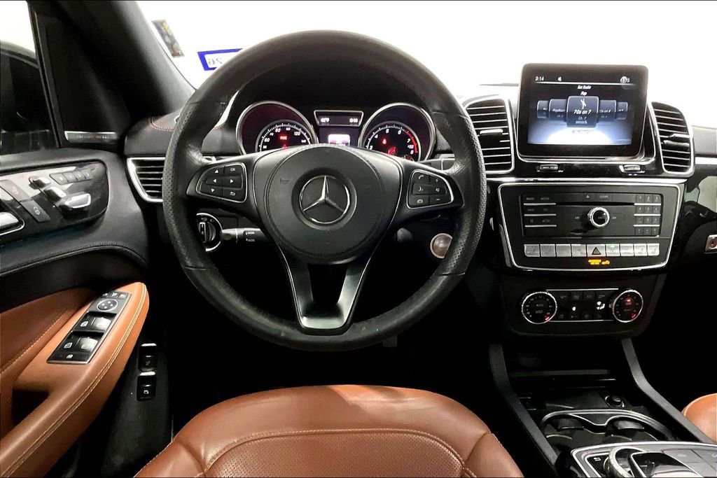 Used 2017 Mercedes-Benz GLS 450 4MATIC image 7