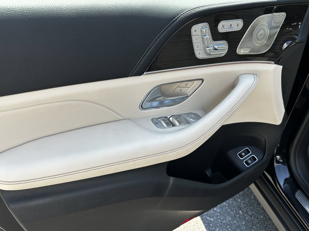 Certified 2024 Mercedes-Benz GLE 450e 4MATIC image 11