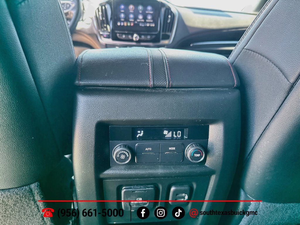 Used 2023 Chevrolet Traverse RS FWD image 23