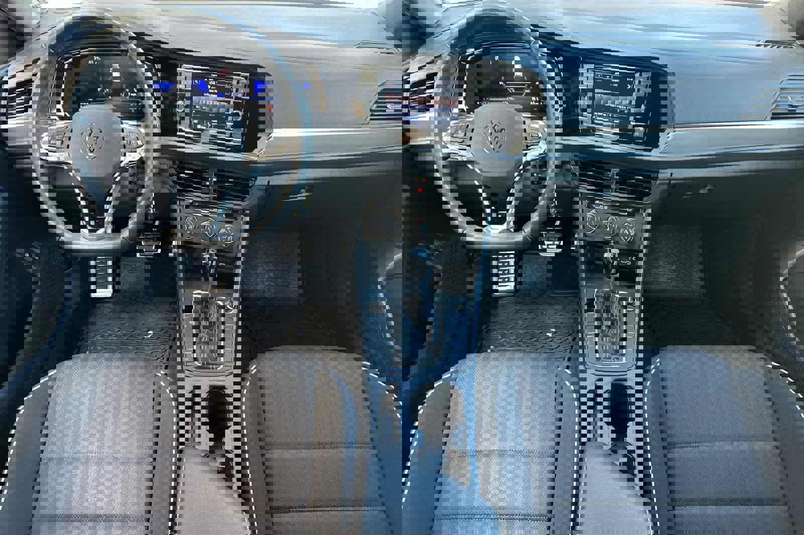 Used 2024 Volkswagen Jetta Sport image 12