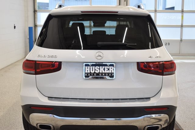 Used 2022 Mercedes-Benz GLB 250 4MATIC image 11