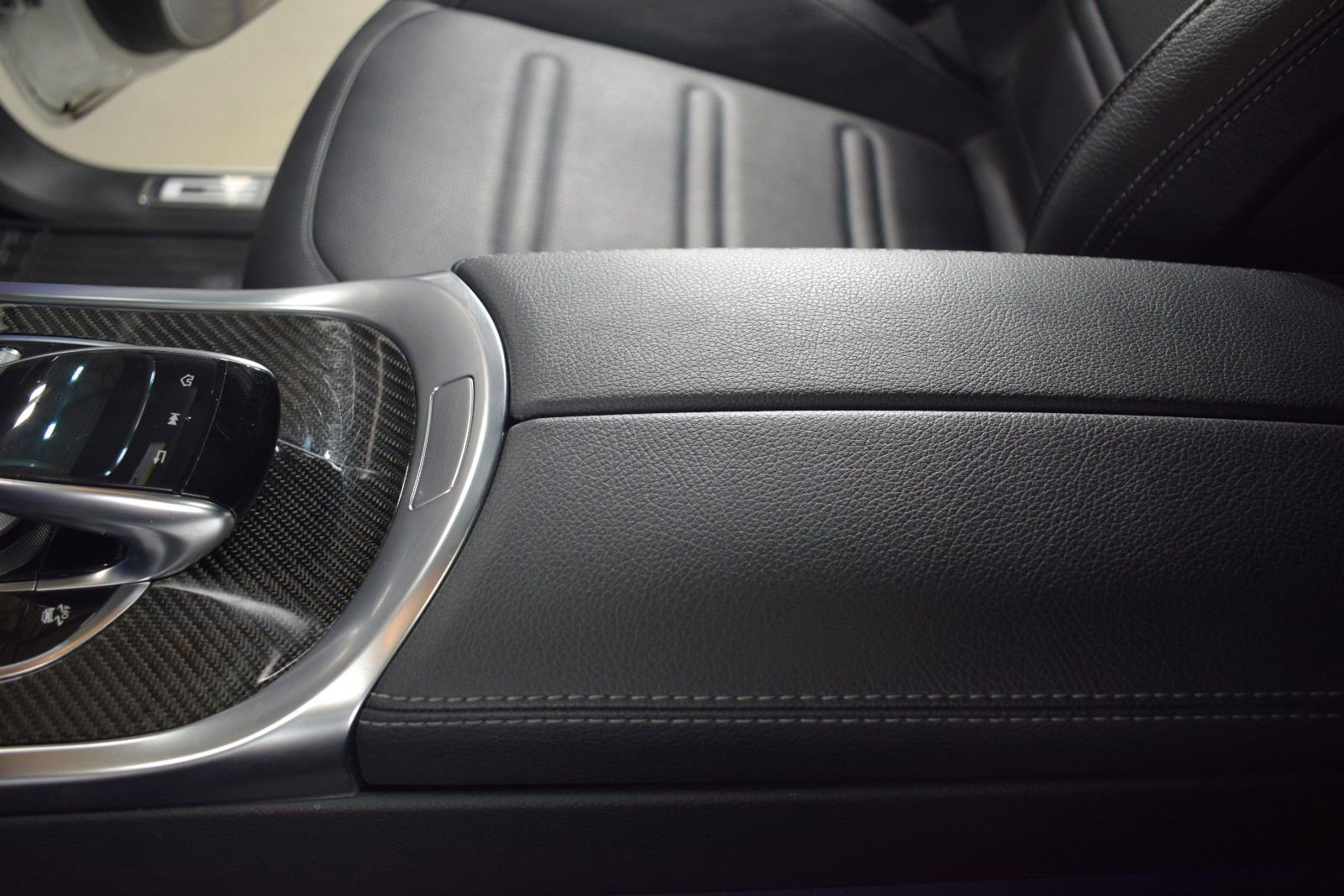 Used 2021 Mercedes-Benz G 550 image 34