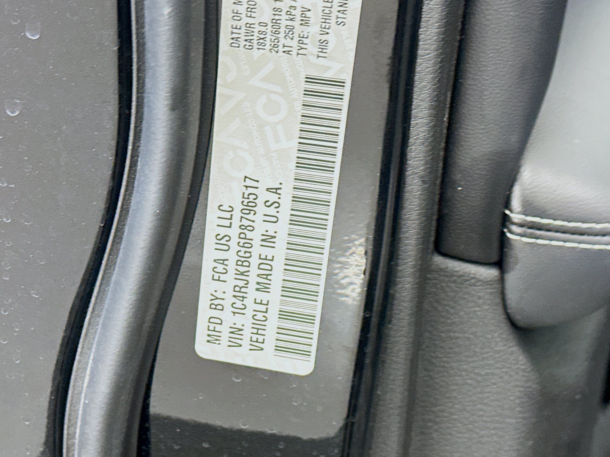 Used 2023 Jeep Grand Cherokee L Limited AWD/4WD image 12
