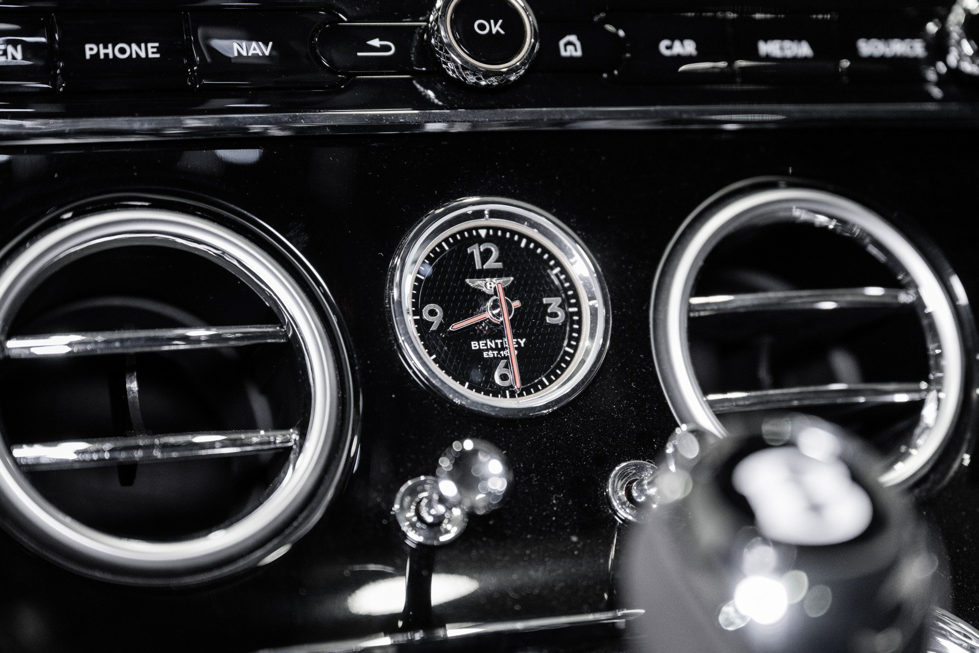 Certified 2024 Bentley Continental GT Speed AWD/4WD image 34