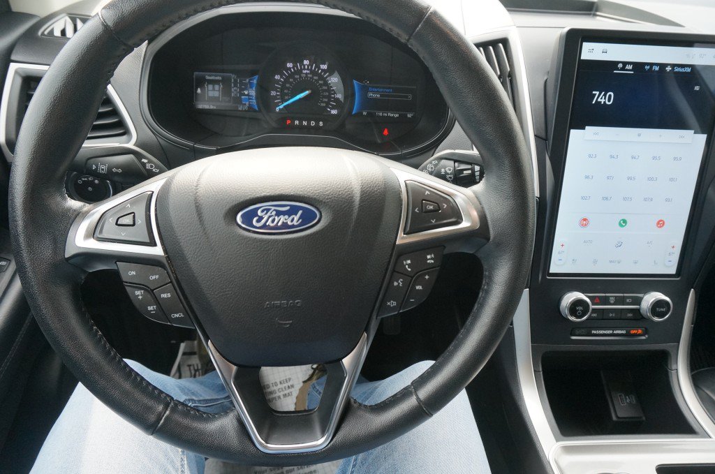 Used 2023 Ford Edge SEL w/ Convenience Package AWD/4WD image 9