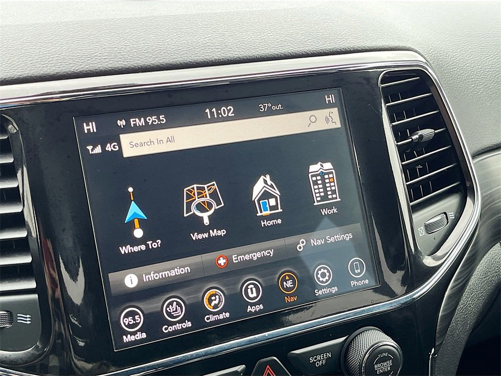 Used 2021 Jeep Grand Cherokee Laredo X image 13