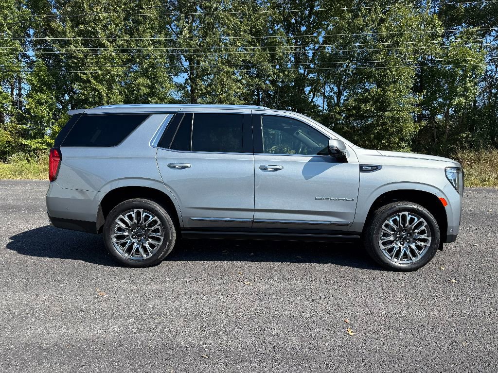 Used 2024 GMC Yukon Denali Ultimate image 12