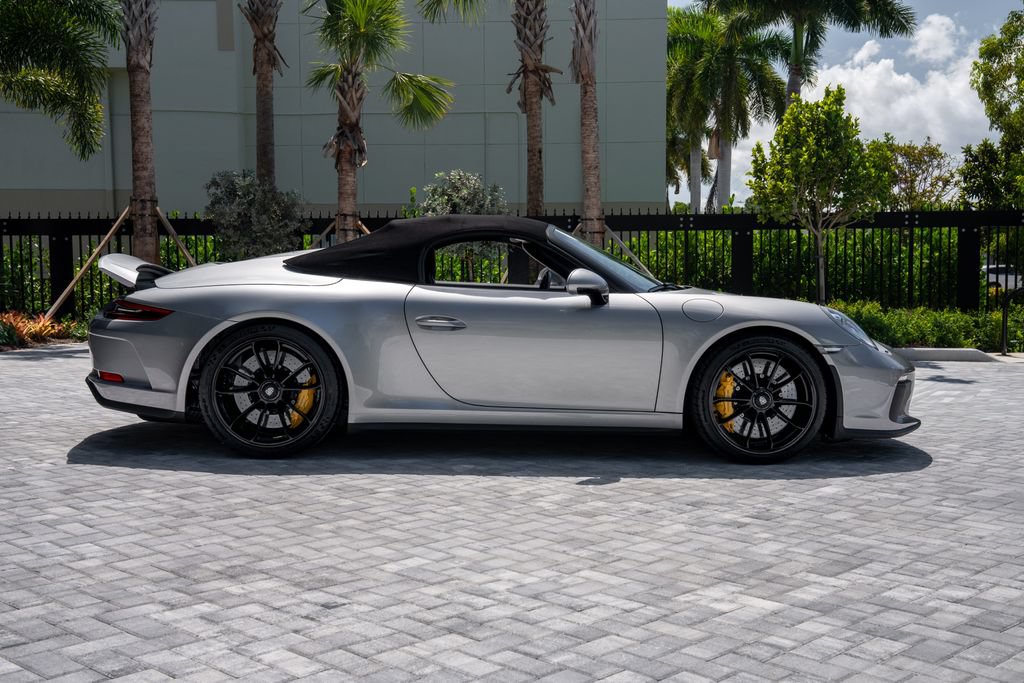 Used 2019 Porsche 911 Speedster RWD image 86