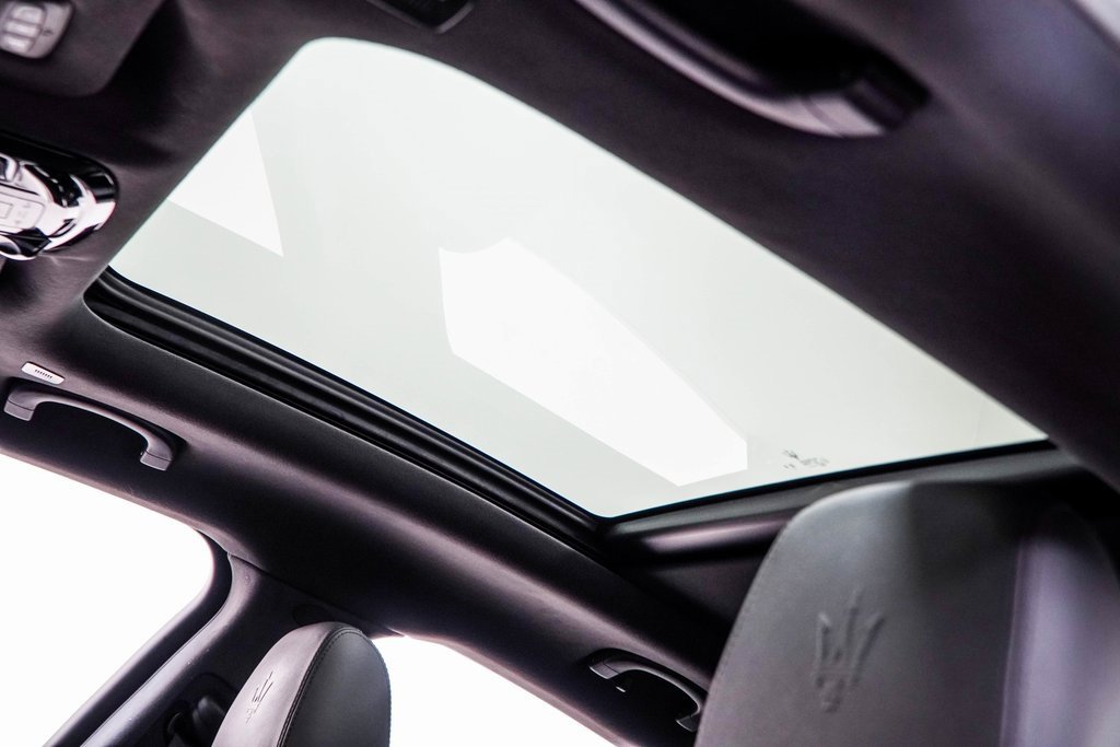 Used 2023 Maserati Grecale GT image 41