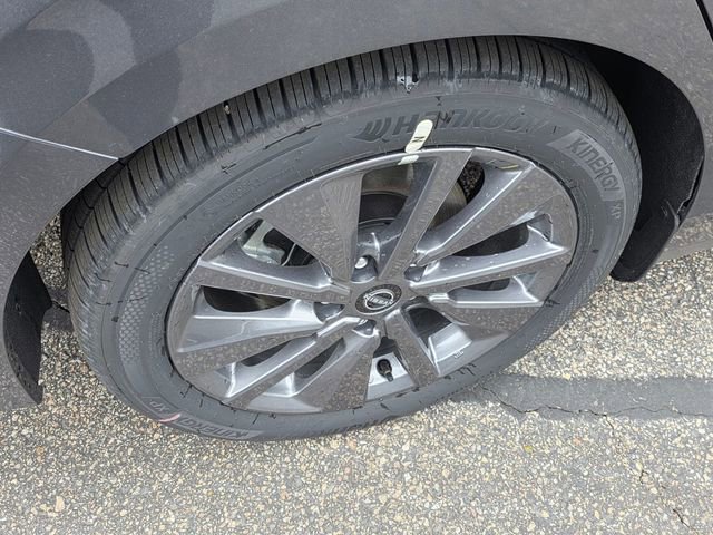 New 2026 Nissan Sentra SL w/ Floor Mat Package FWD image 30