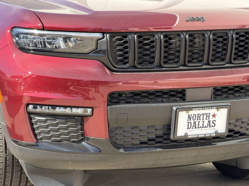 New 2025 Jeep Grand Cherokee L Limited w/ Black Appearance Package RWD image 7