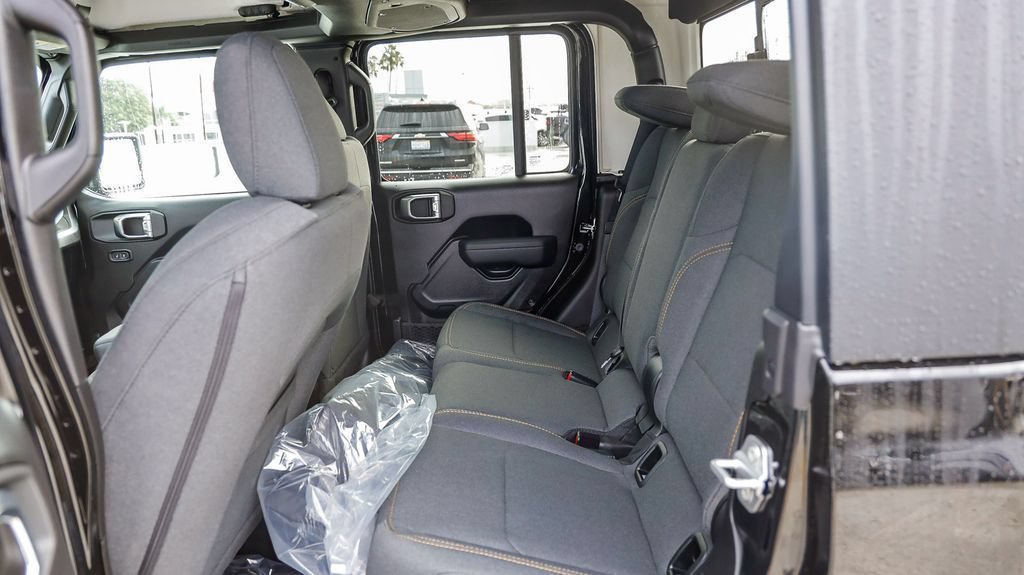 New 2026 Jeep Gladiator Sport AWD/4WD image 20