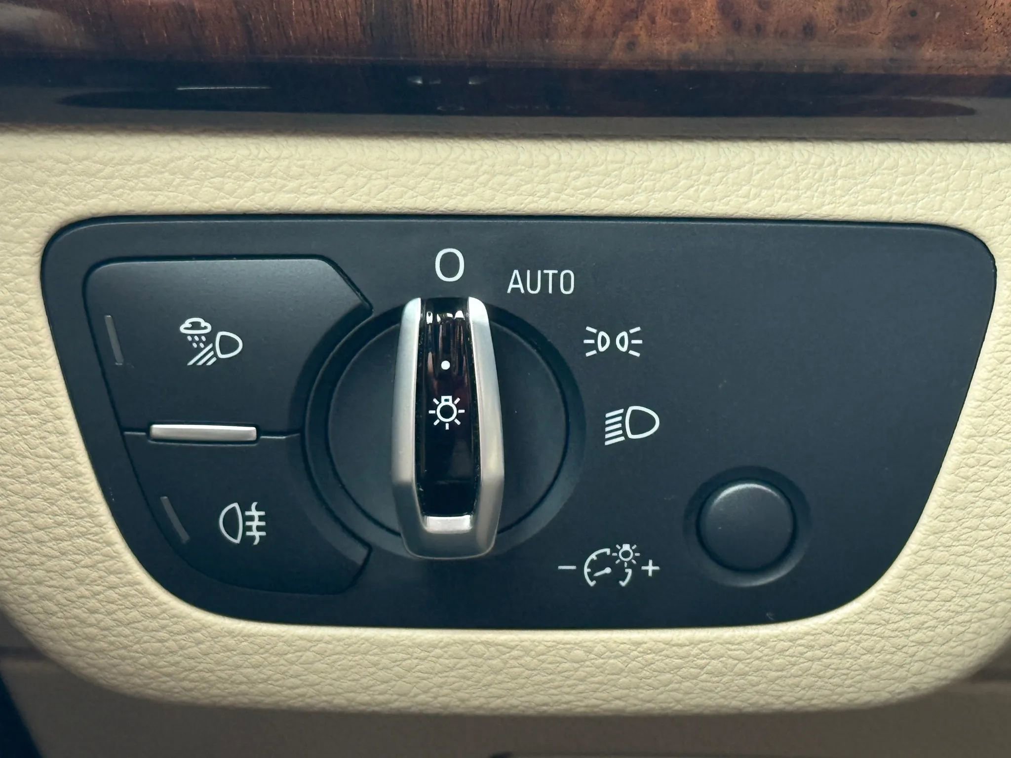 Used 2018 Audi Q5 2.0T Premium Plus image 23