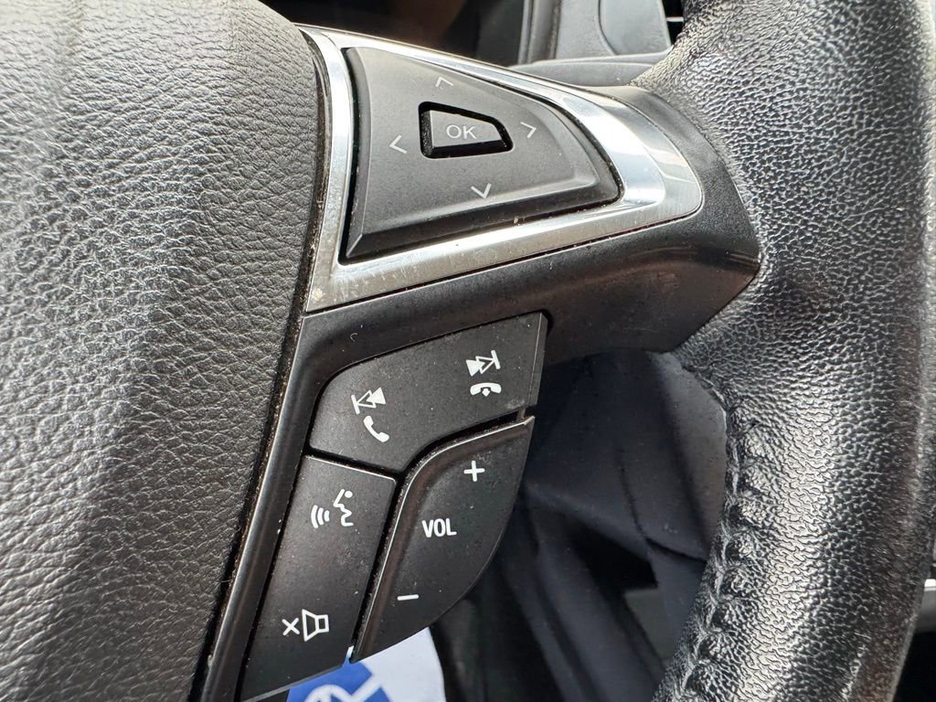 Used 2018 Ford Fusion SE w/ Equipment Group 201A FWD image 20