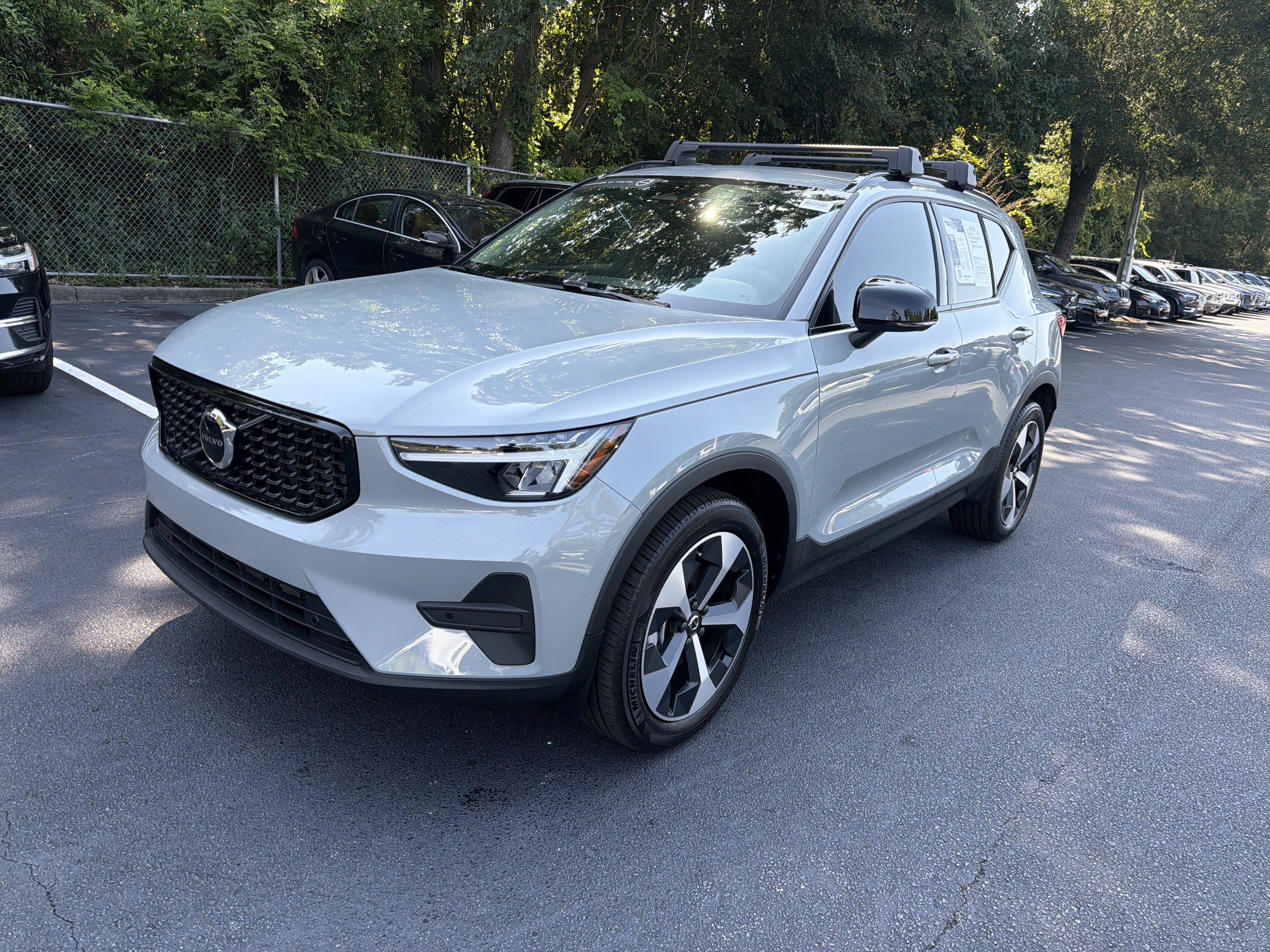 Certified 2026 Volvo XC40 B4 Core FWD image 45