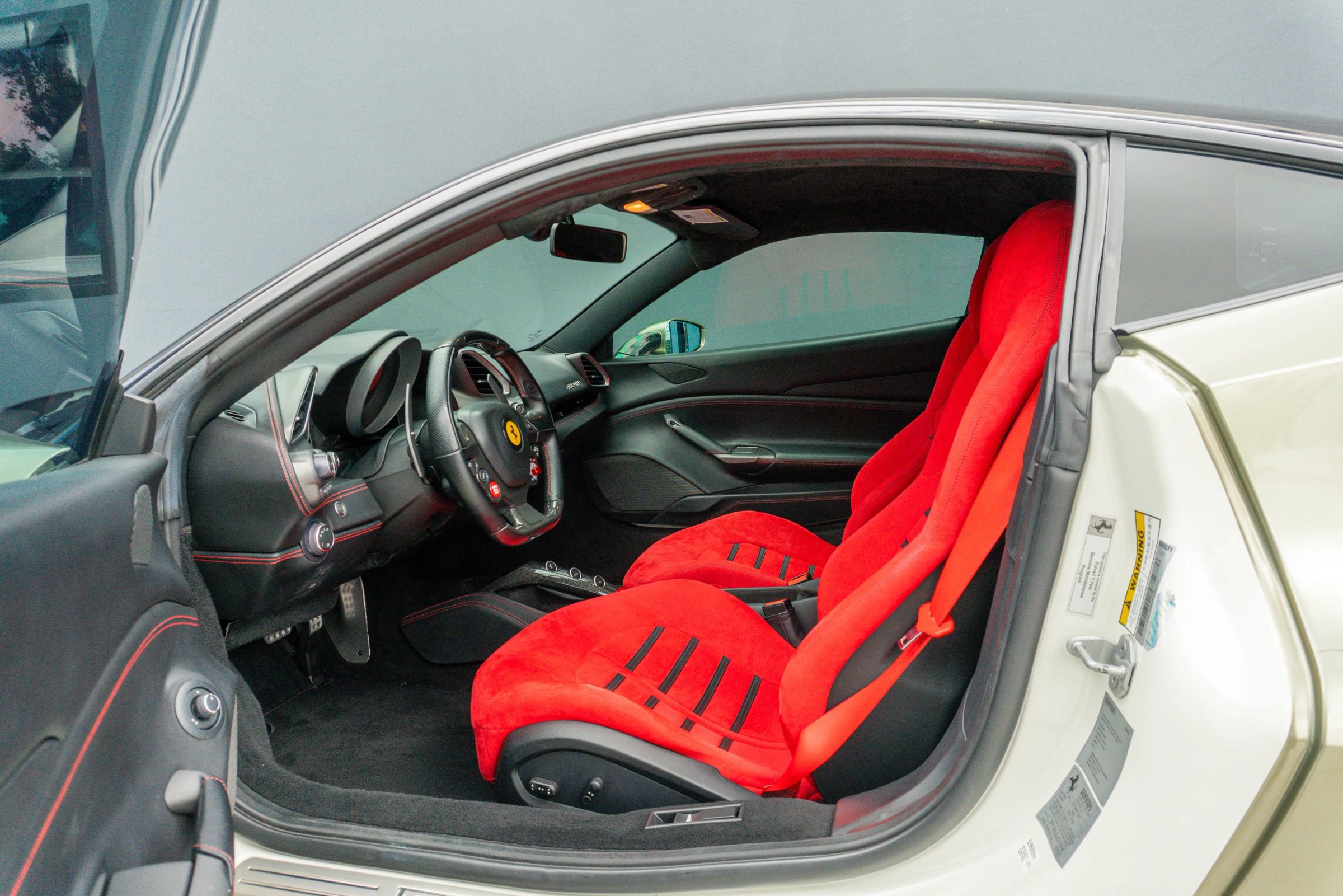 Used 2018 Ferrari 488 GTB image 55