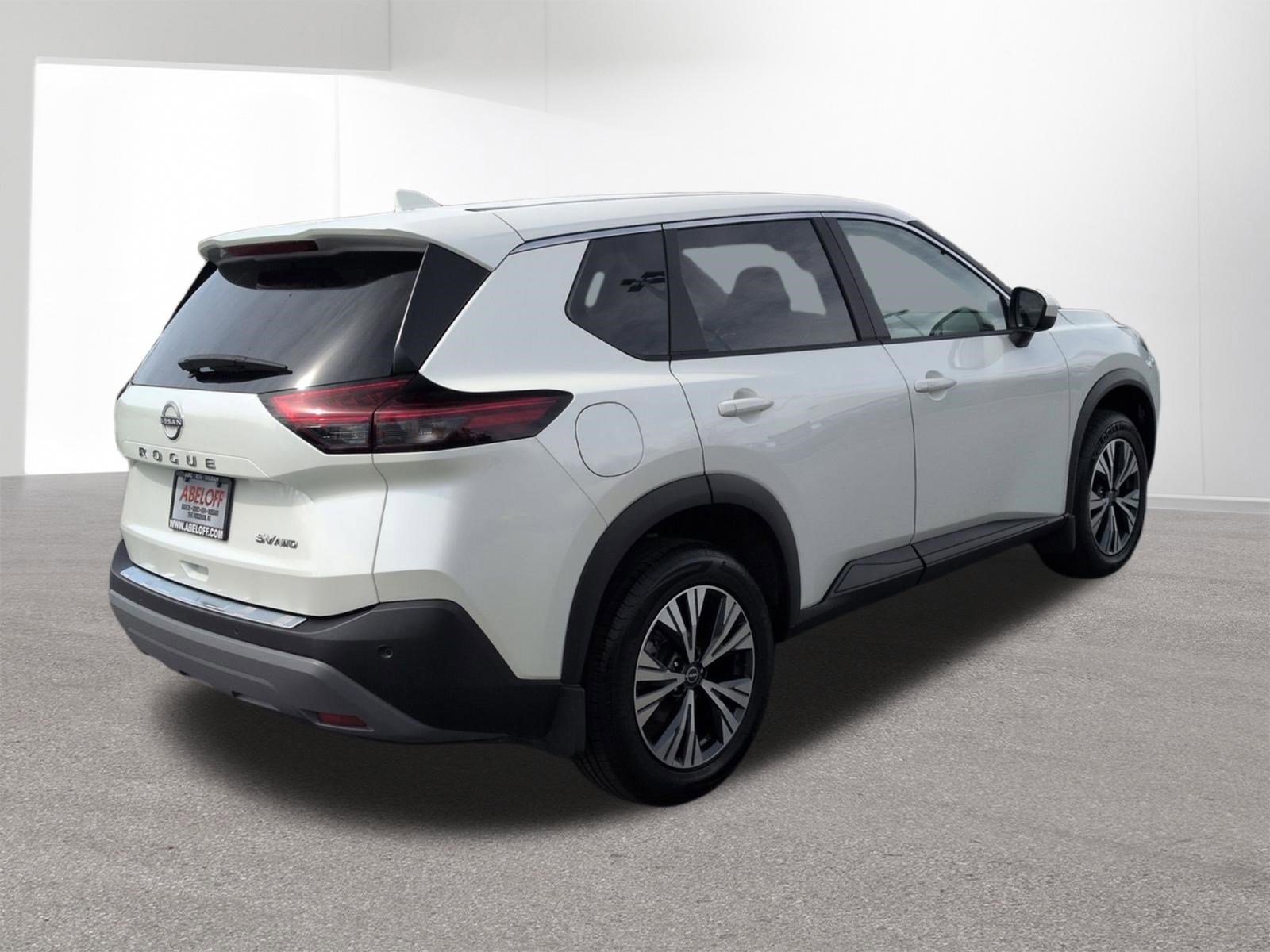 Used 2023 Nissan Rogue SV AWD/4WD image 5