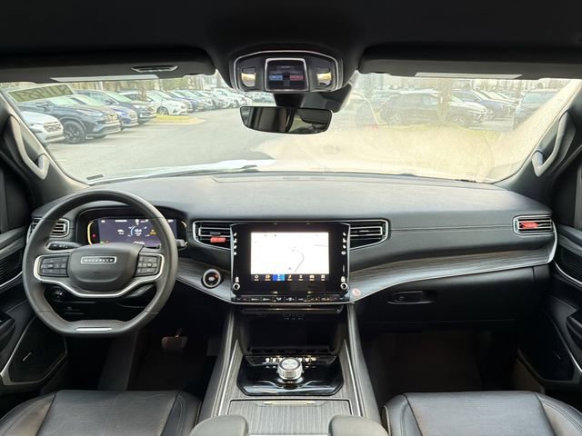 Used 2024 Jeep Wagoneer Series II w/ Flexible Seating Group image 27