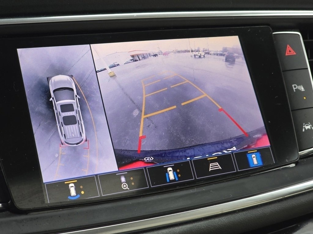 Used 2022 Buick Enclave Premium w/ Experience Buick Package image 4