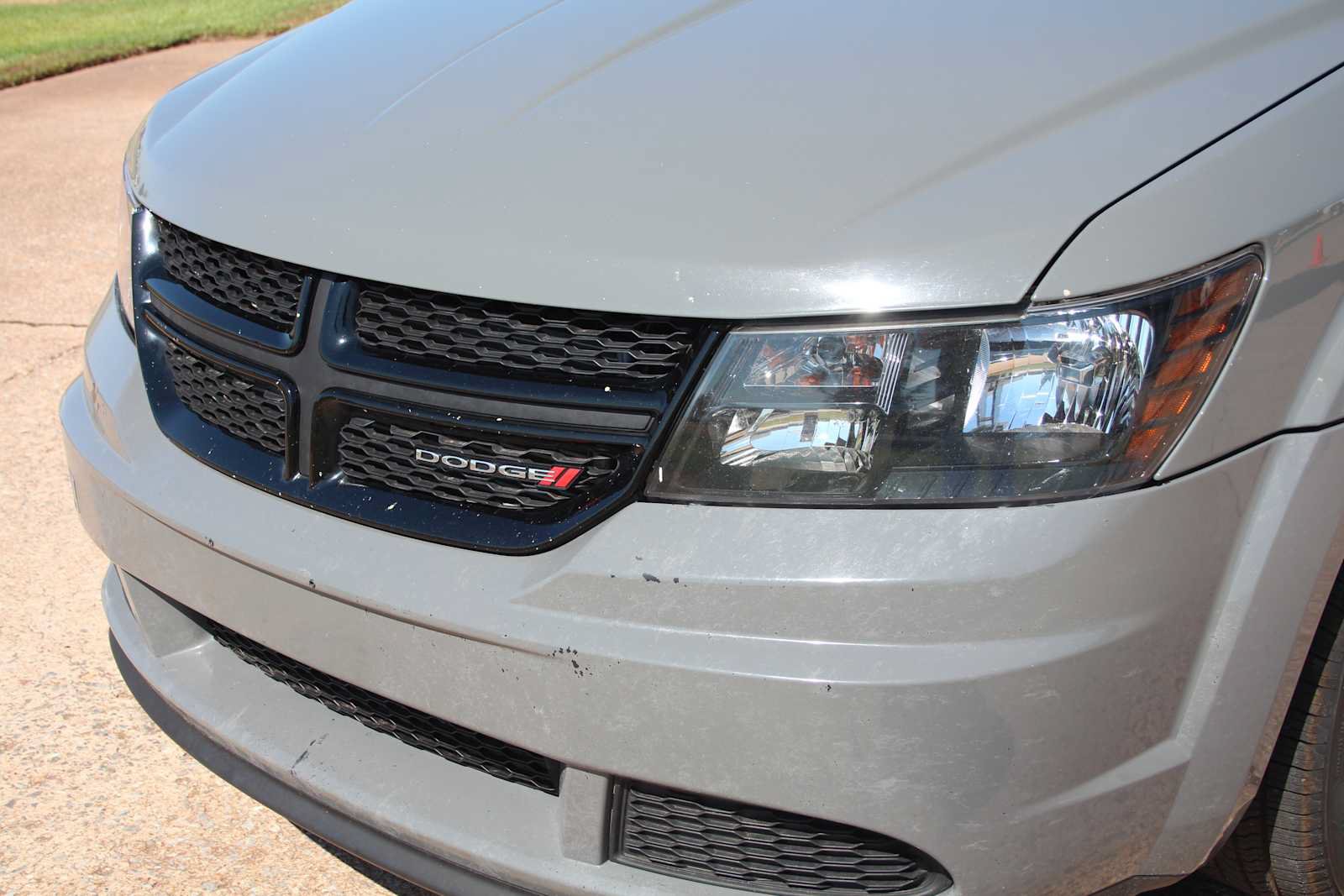Used 2020 Dodge Journey SE w/ Blacktop Package FWD image 5