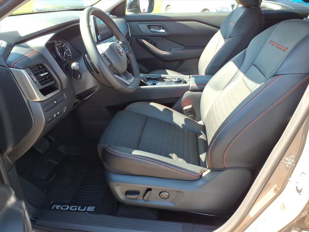 Used 2025 Nissan Rogue SV w/ Rock Creek Premium Package image 12