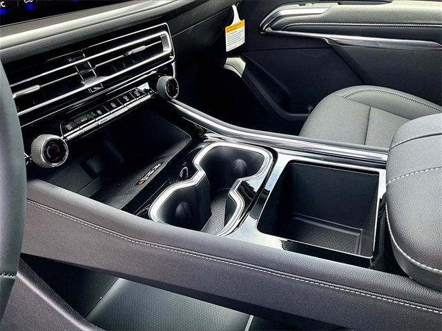 New 2025 Chevrolet Traverse LT w/ Driver Confidence Package image 12